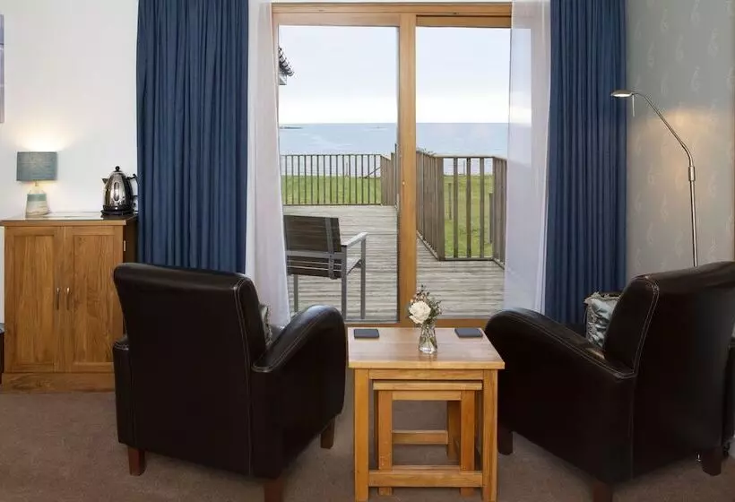 Majatalo Broad Bay House