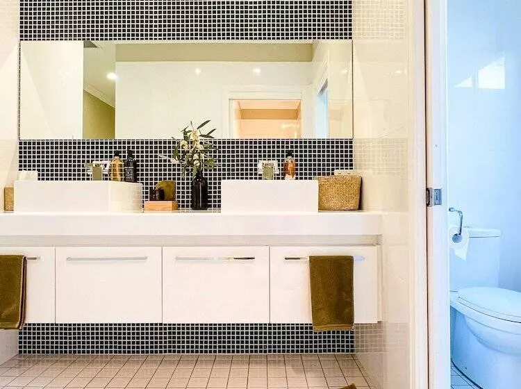 ペンション Hamilton House   Snowy Mountains