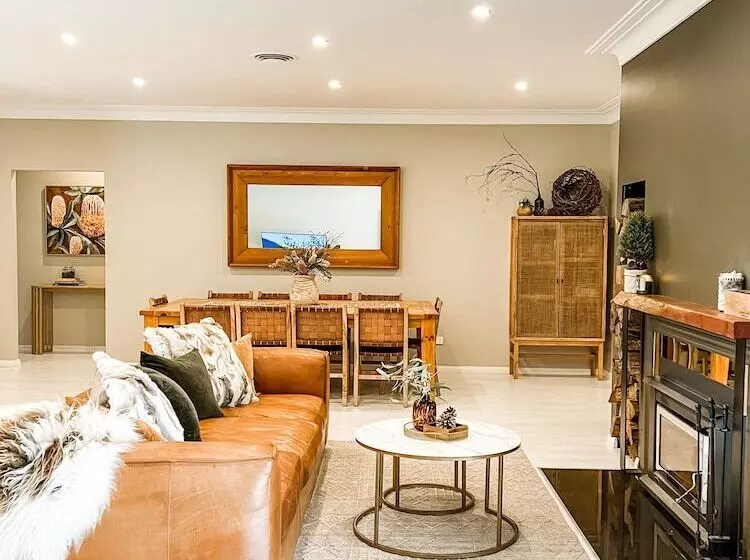 ペンション Hamilton House   Snowy Mountains