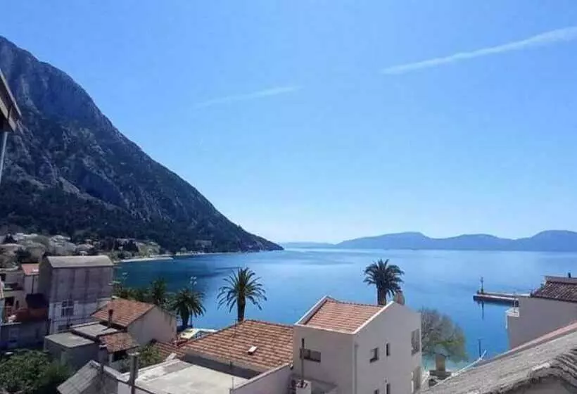 Majatalo Rooms Providenca