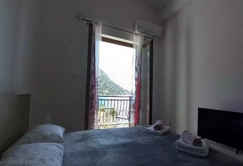 Majatalo Rooms Providenca