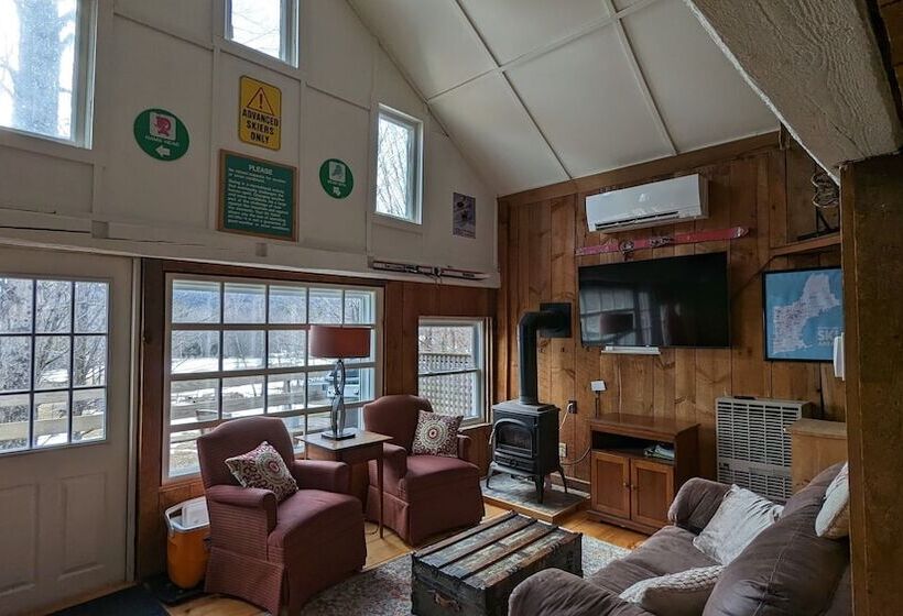 Pond View Cabin Rustic Two Bedroom Loft, A Short Drive To Chittenden Reservoir, Killington & Rutland