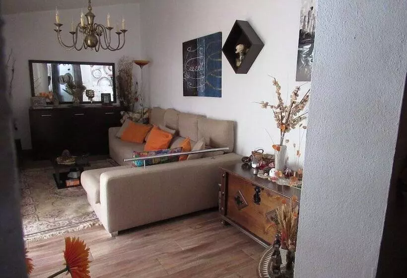 レジデンス Lovely 2 Bed House In Valhascos