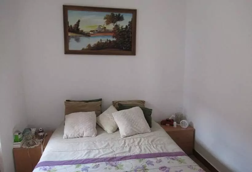 レジデンス Lovely 2 Bed House In Valhascos