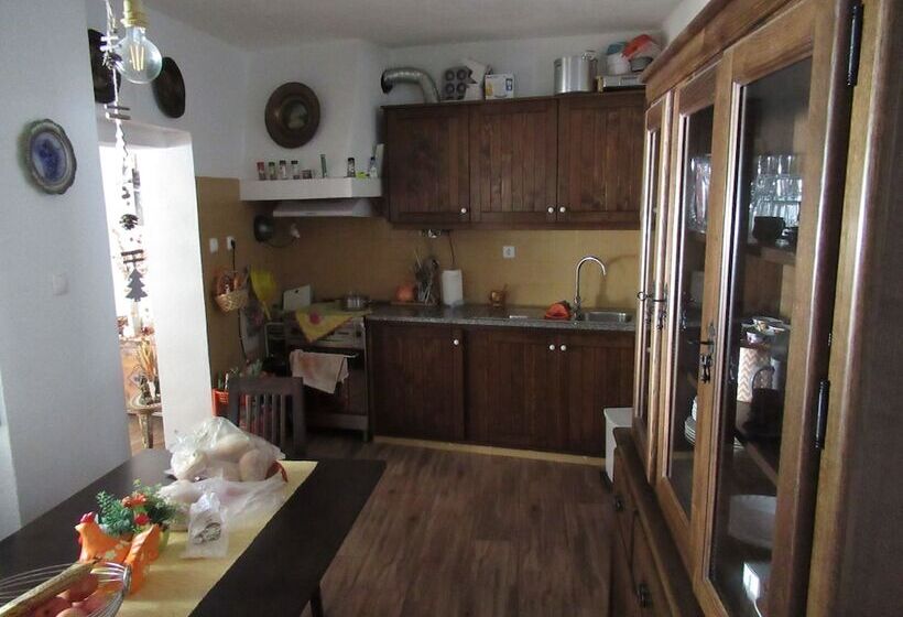 إقامة Lovely 2 Bed House In Valhascos