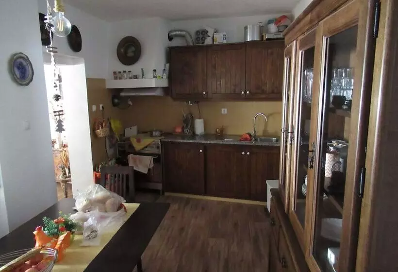 レジデンス Lovely 2 Bed House In Valhascos