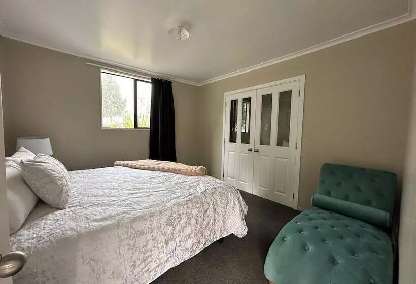 Lomakeskus Lake Ruataniwha Holiday Park