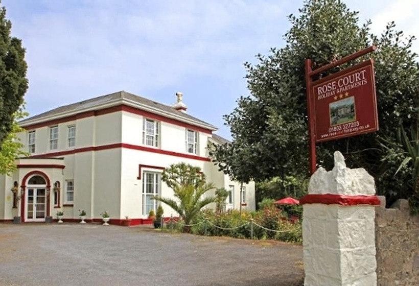 Rose Court Holiday Apartments