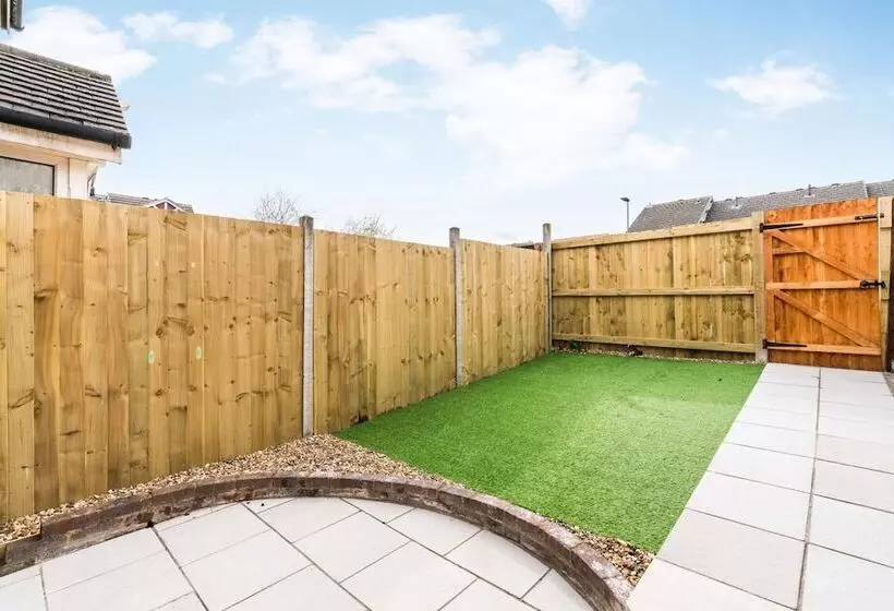 Sleek And Stylish 2bd Home With A Garden Anerley