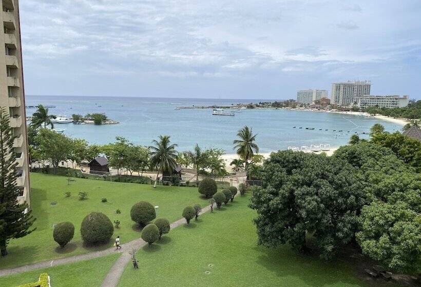 Turtle Beach Towers Vacation