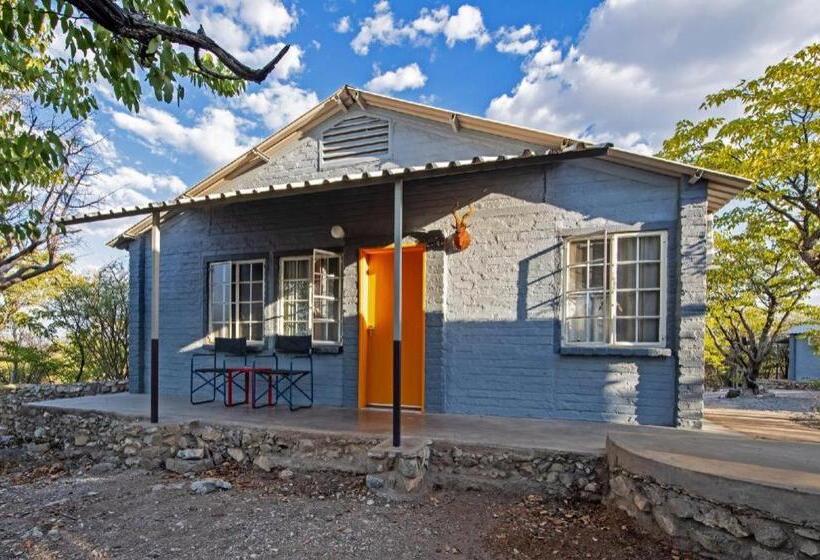هتل Etosha Safari Camp, Etosha National Park, Namibia