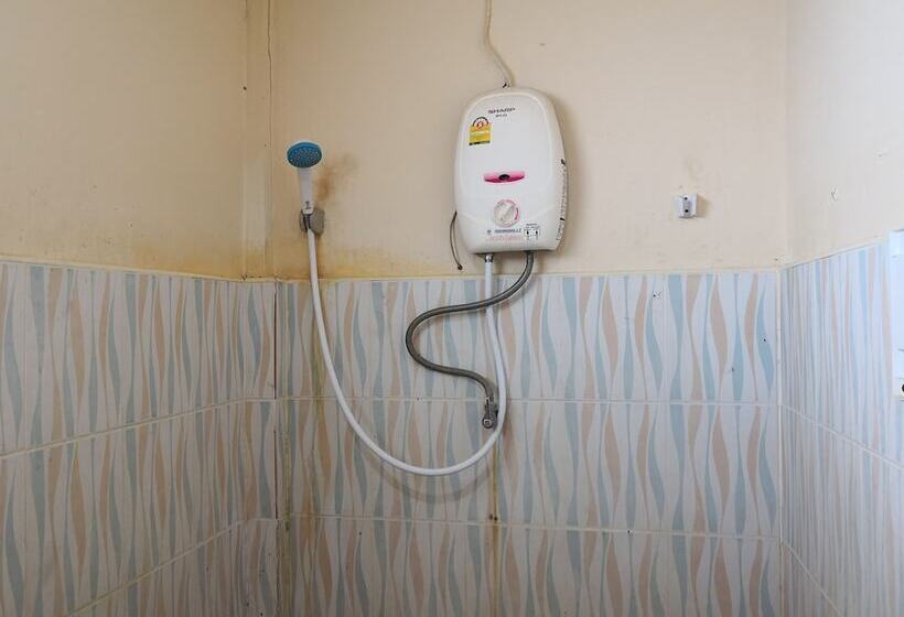 Отель Honeymoon Resort