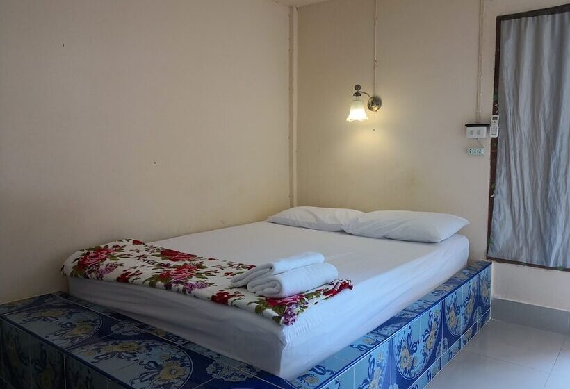 Отель Honeymoon Resort