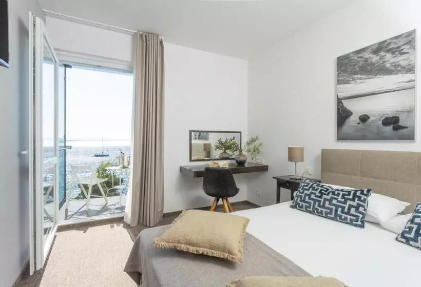 Hotelli Villa Arausa