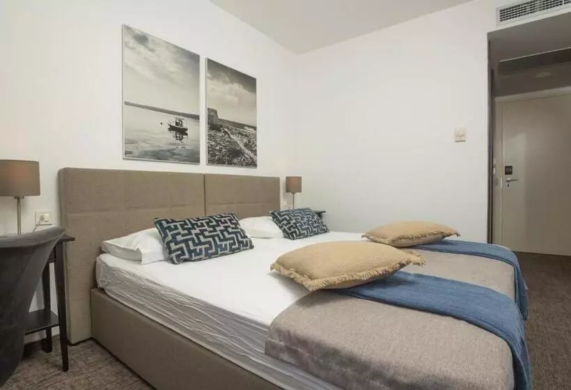 Hotelli Villa Arausa