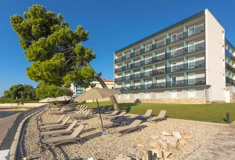 Hotelli Villa Arausa