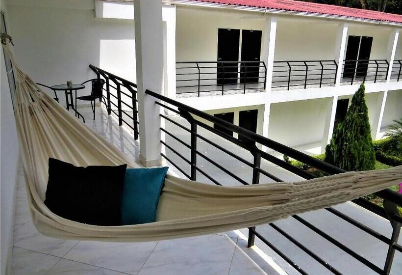 هتل Campestre Santa Catalina