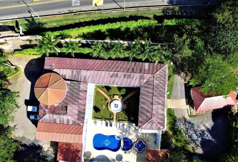 هتل Campestre Santa Catalina