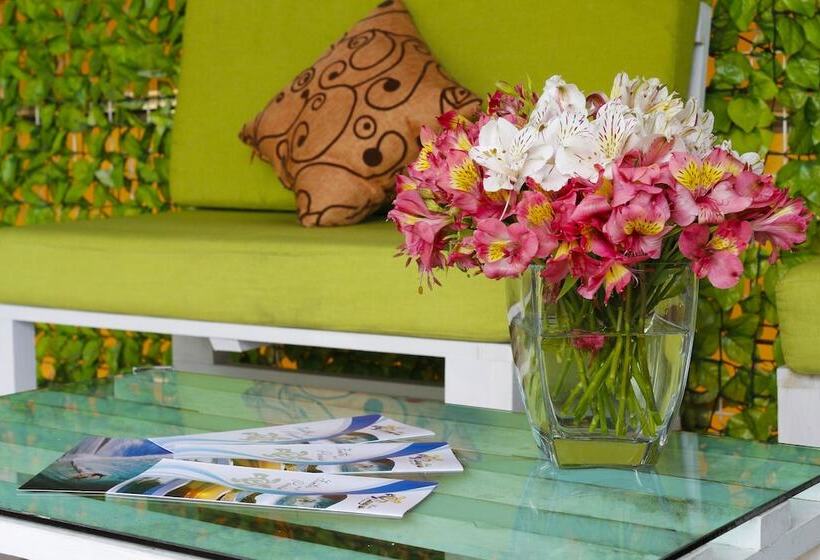 ホテル Careyes Puerto Escondido