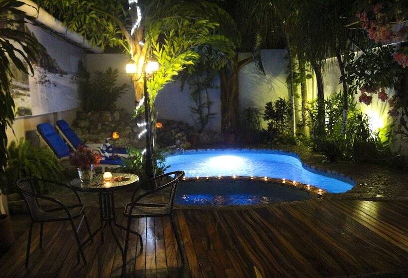 ホテル Careyes Puerto Escondido