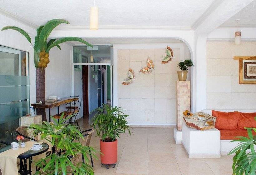 ホテル Careyes Puerto Escondido