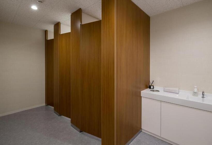 מלון כמוסות First Cabin Akasaka