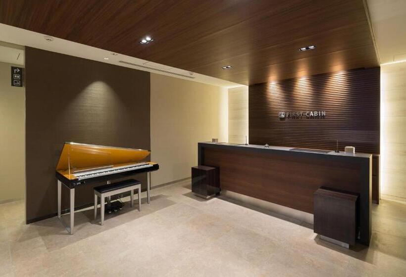מלון כמוסות First Cabin Akasaka