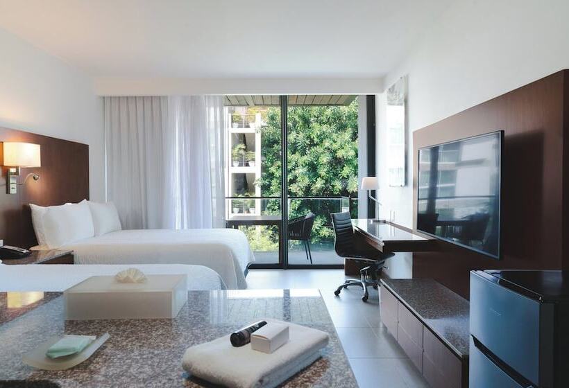 Отель Fiesta Inn Playa Del Carmen