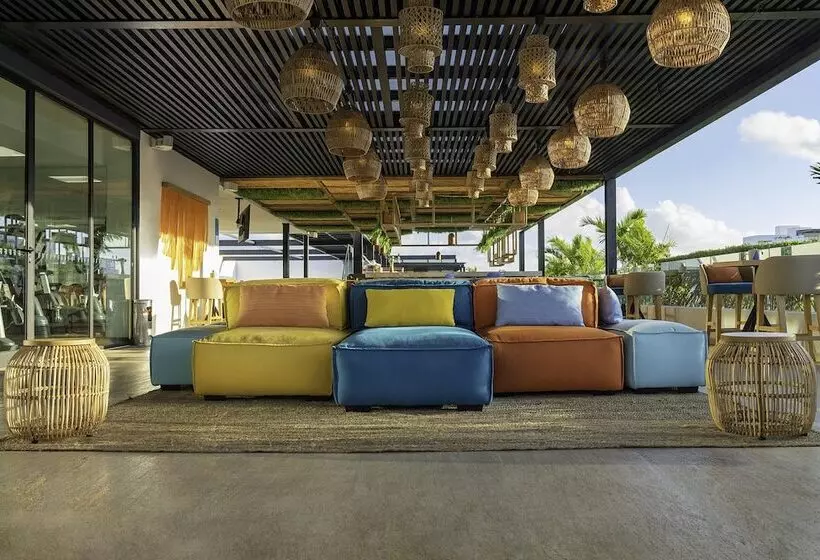 ホテル Fiesta Inn Playa Del Carmen