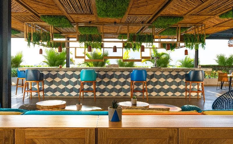 Отель Fiesta Inn Playa Del Carmen