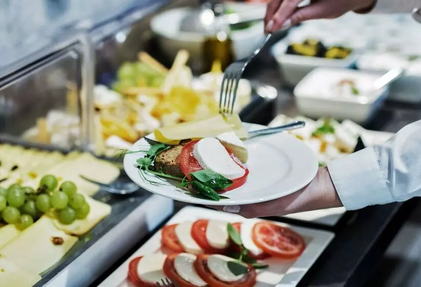 Hotelli Golden Tulip Krakow Kazimierz