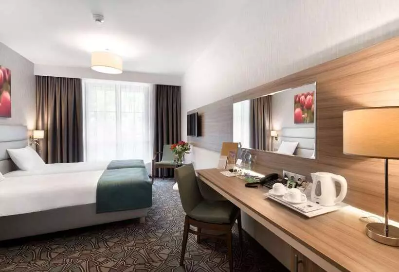 Hotelli Golden Tulip Krakow Kazimierz