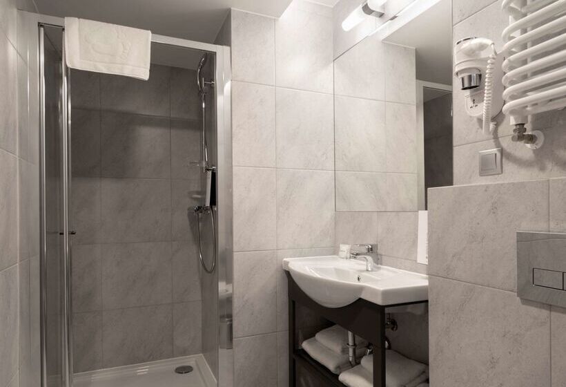 酒店 Golden Tulip Krakow Kazimierz