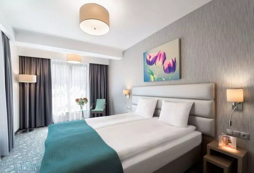Hotelli Golden Tulip Krakow Kazimierz