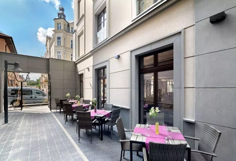 Hotelli Golden Tulip Krakow Kazimierz