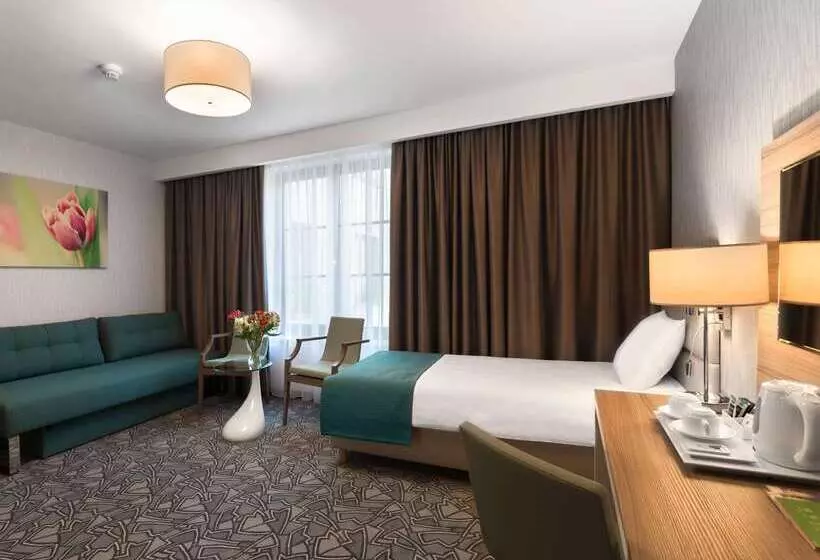 Hotelli Golden Tulip Krakow Kazimierz