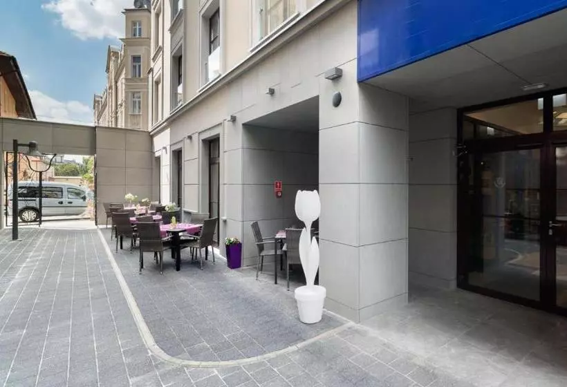 Hotelli Golden Tulip Krakow Kazimierz