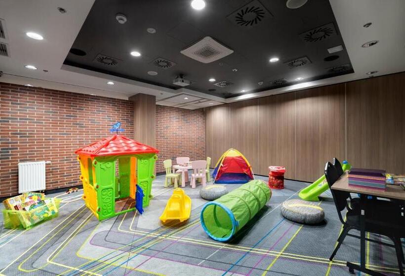 酒店 Golden Tulip Krakow Kazimierz