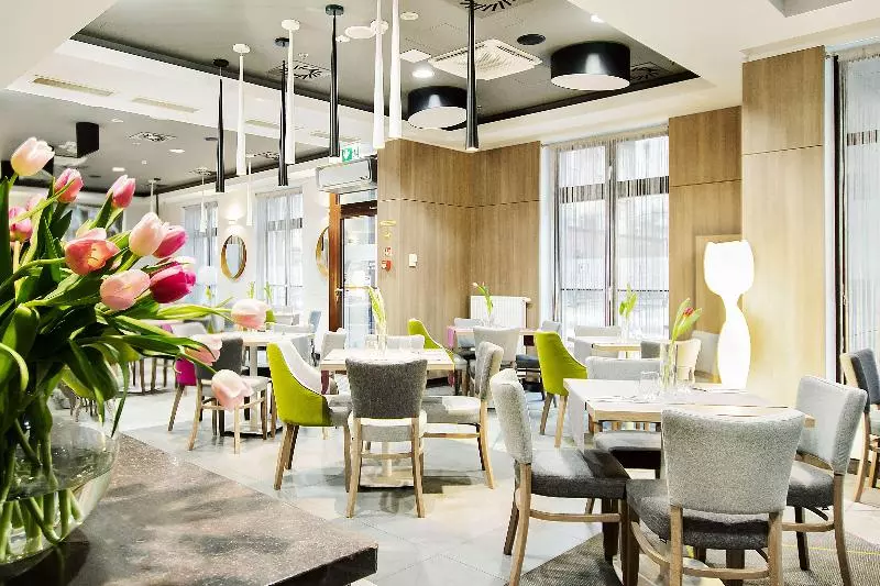 Hotelli Golden Tulip Krakow Kazimierz