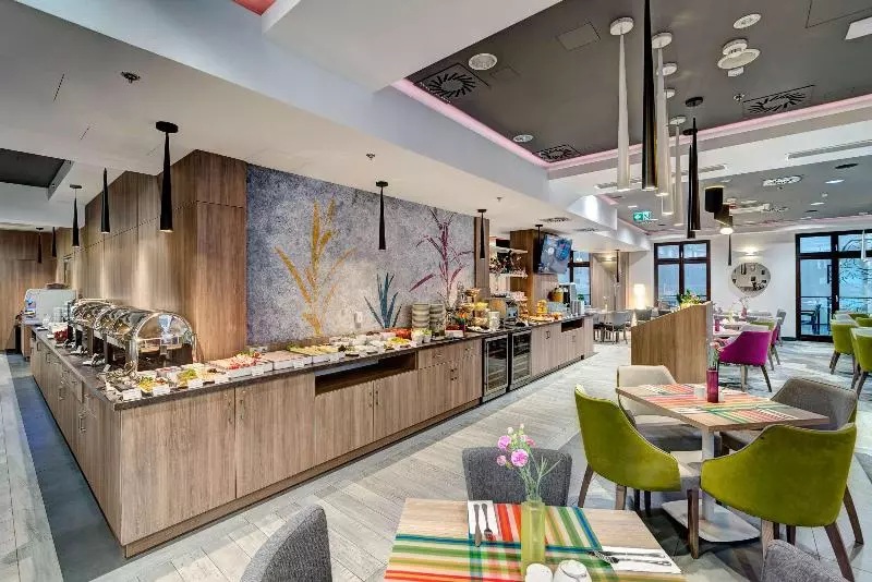 Hotelli Golden Tulip Krakow Kazimierz