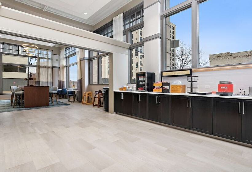 호텔 Hampton Inn Kansas City/downtown Financial District