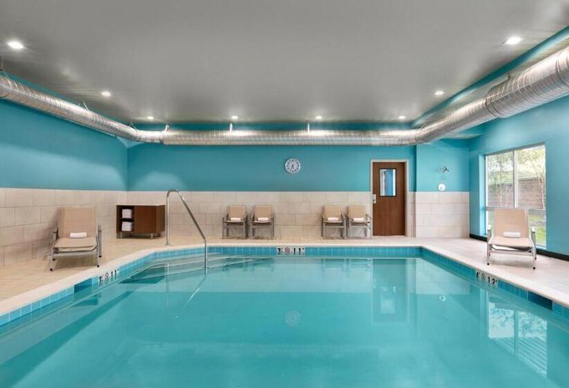 فندق Holiday Inn Express & Suites Salisbury, An Ihg