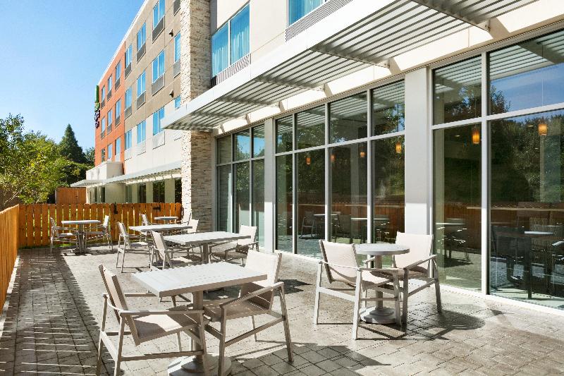 فندق Holiday Inn Express & Suites Salisbury, An Ihg