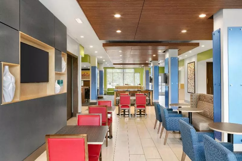 ホテル Holiday Inn Express & Suites Salisbury, An Ihg