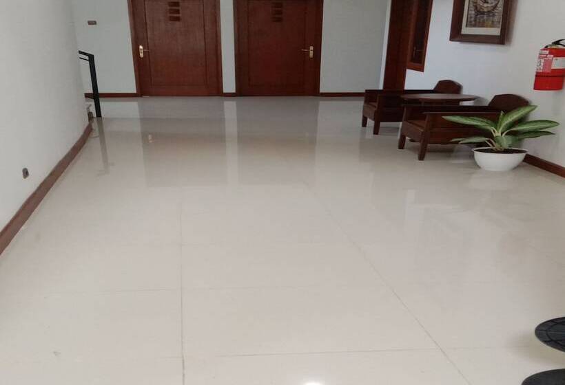 Отель Kuldesak Room