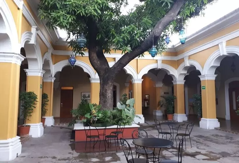 هتل La Casona De Don Jorge