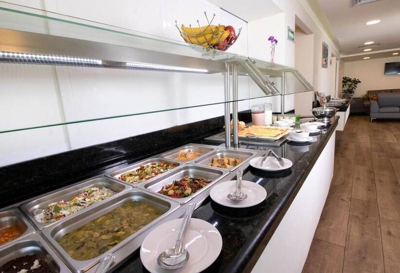 فندق Ramada By Wyndham Tampico Centro