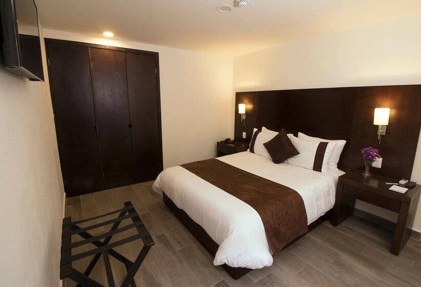 فندق Ramada By Wyndham Tampico Centro
