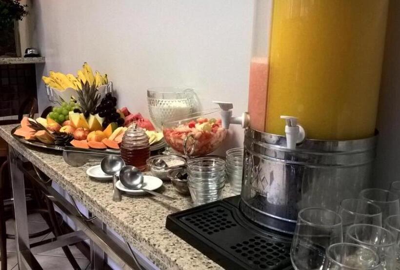 Отель Portal Da Princesa