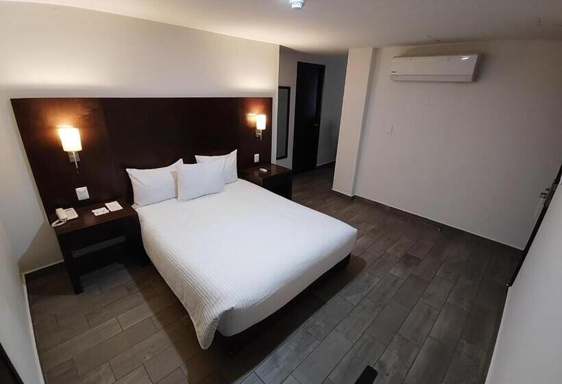 فندق Ramada By Wyndham Tampico Centro